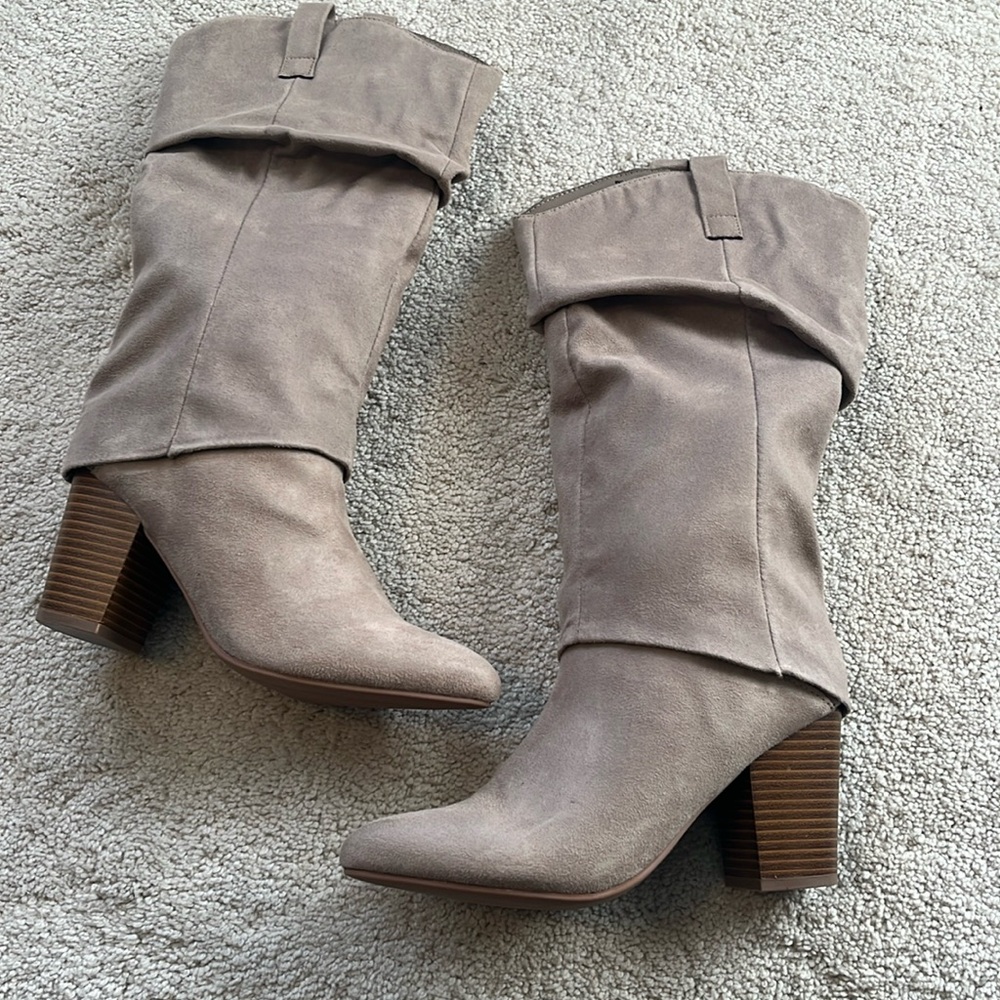 SO Julee Boot Taupe Knee High Heeled Boot Faux Suede Size 7